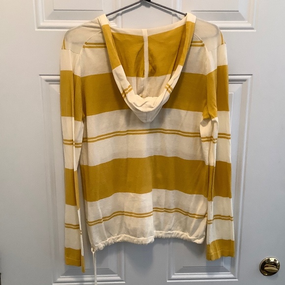 J Crew| Lightweight Striped Sweater 100% Cotton Beachy, Travel, Classic Medium - Picture 8 of 10